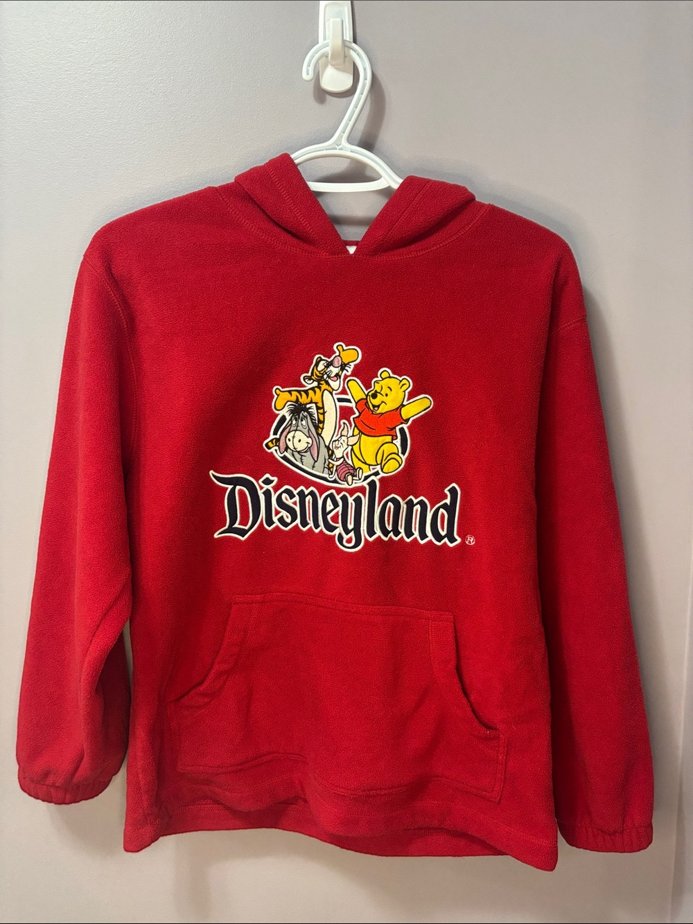 Vintage Disneyland Resort Kids Red Winnie the Pooh Fleece Hoodie L (10/12)